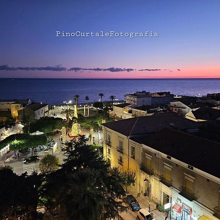 Hotel Mediterraneo Roccella Ionica Eksteriør billede
