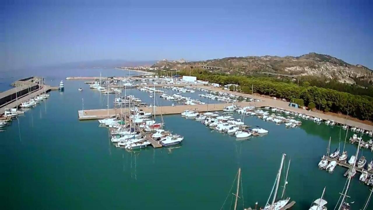 Hotel Mediterraneo Roccella Ionica Eksteriør billede