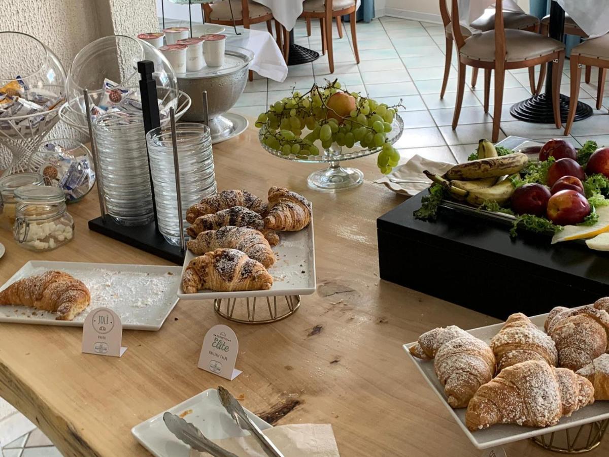 Hotel Mediterraneo Roccella Ionica Eksteriør billede
