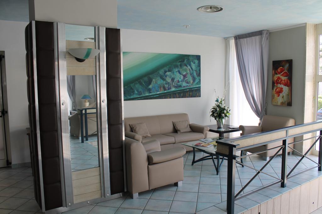 Hotel Mediterraneo Roccella Ionica Eksteriør billede
