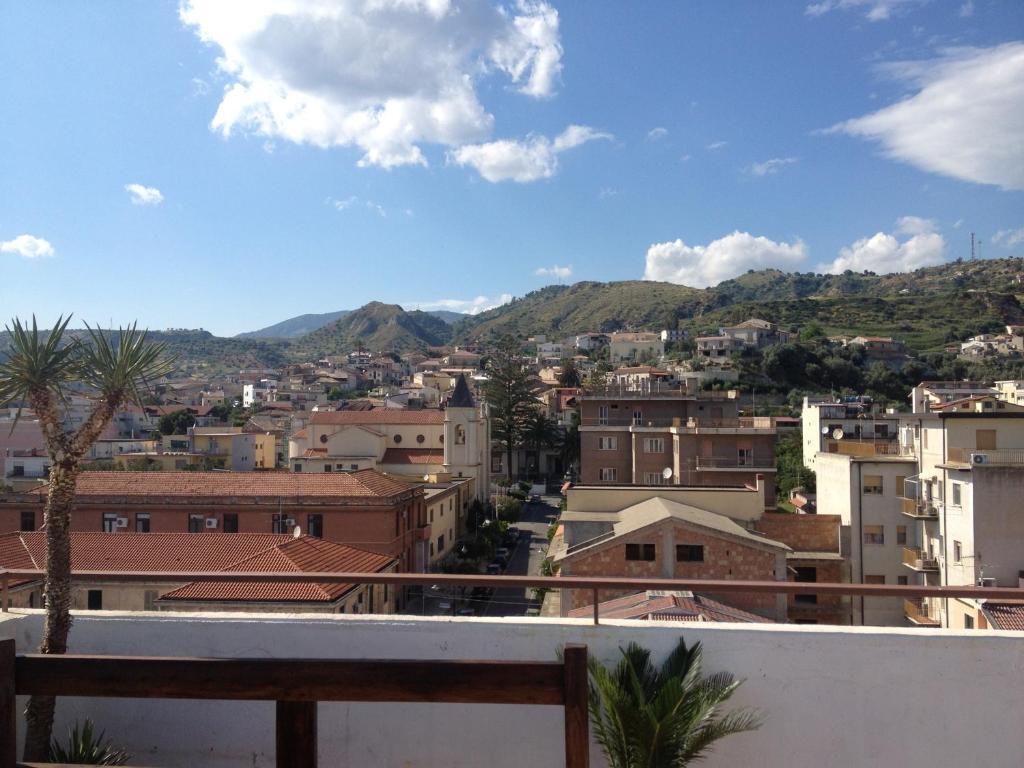 Hotel Mediterraneo Roccella Ionica Eksteriør billede