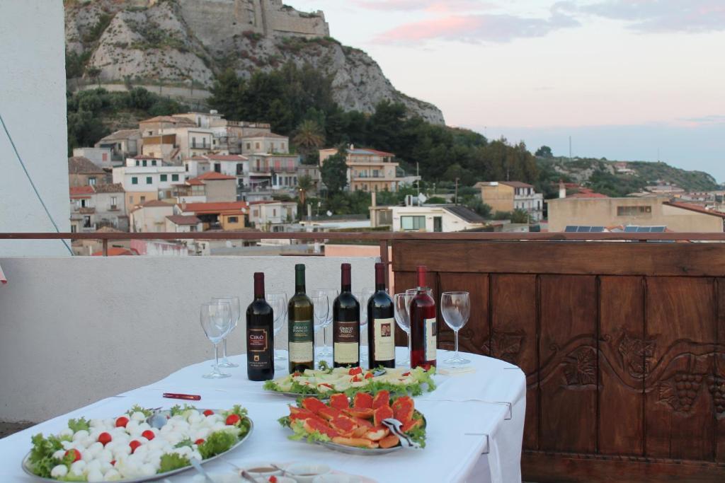Hotel Mediterraneo Roccella Ionica Eksteriør billede